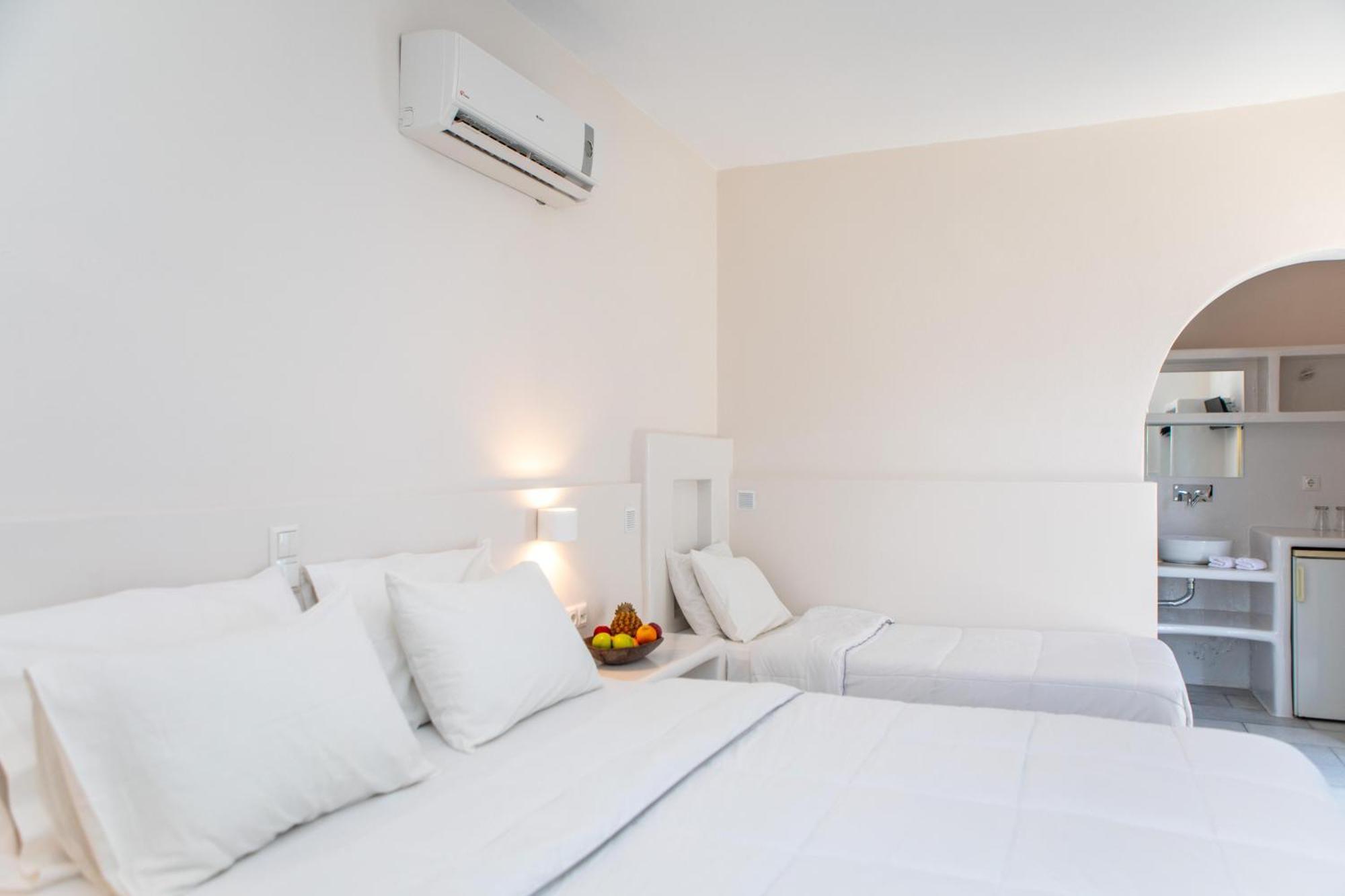 โกลเดน แซนด์ นาซอส Apartment ปลากา ภายนอก รูปภาพ